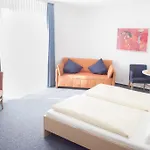 Johanniter Gaestehaus 3*