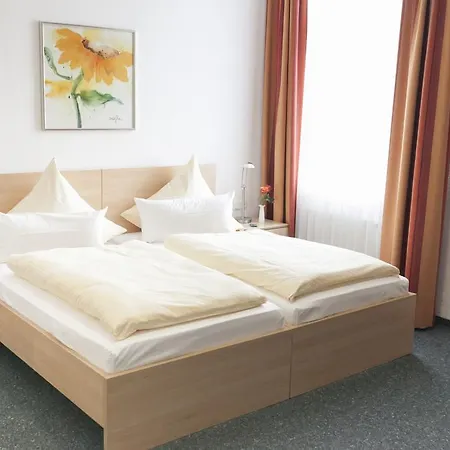 Ξενοδοχείο Johanniter Gaestehaus 3*